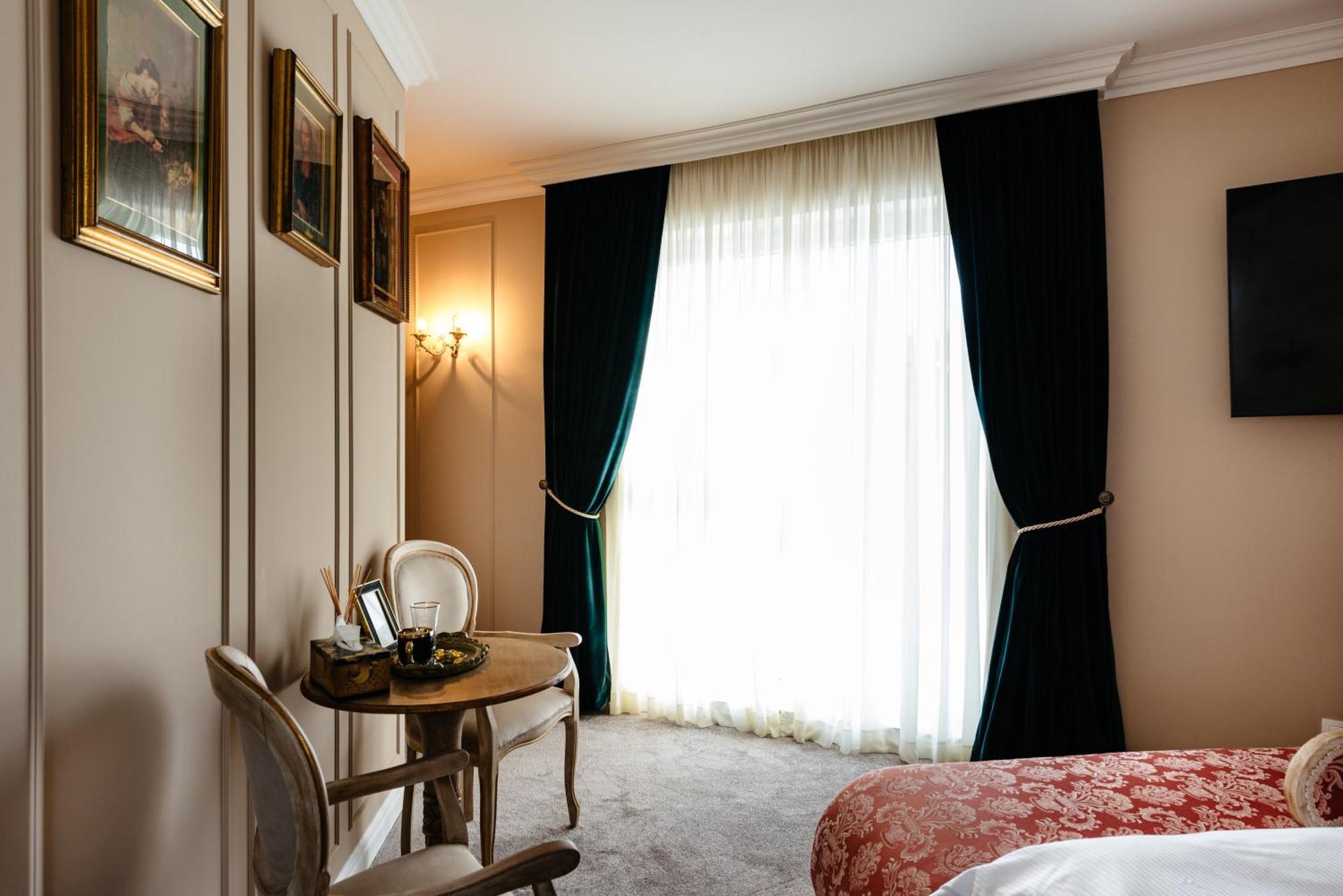 Ateneea Luxury Rooms Cluj-Napoca Exterior photo